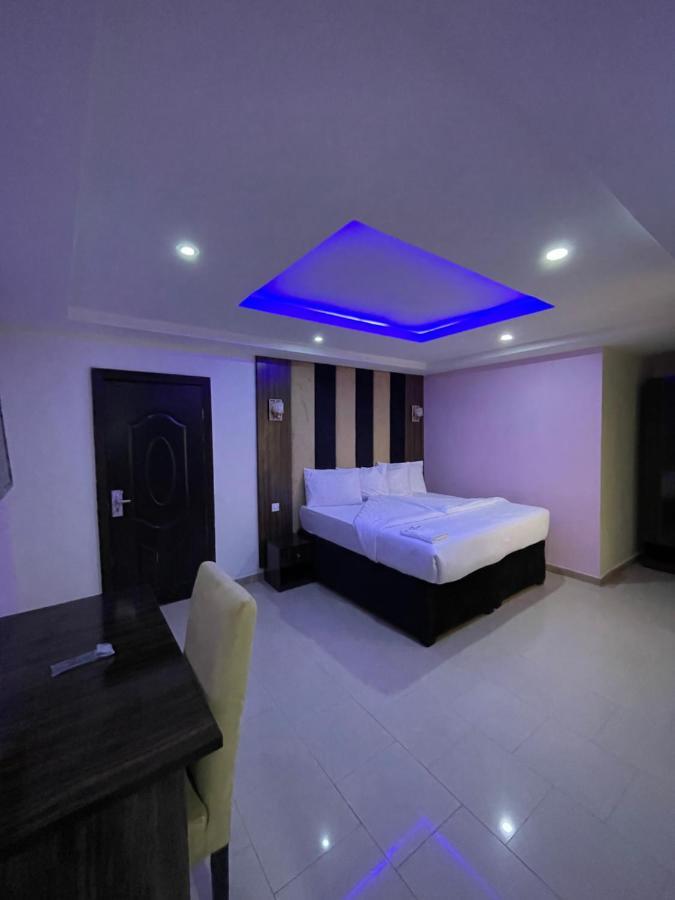 Alluring View Hotel - Allen Avenue Lagos Esterno foto