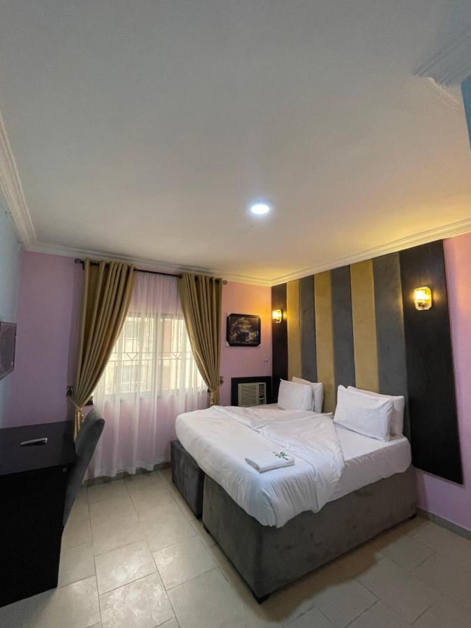 Alluring View Hotel - Allen Avenue Lagos Esterno foto
