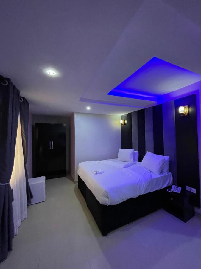Alluring View Hotel - Allen Avenue Lagos Esterno foto